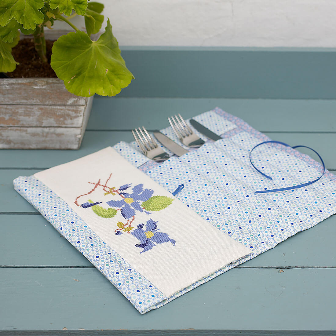 Haandarbejdets Fremme (HF) - Kalender 2013
