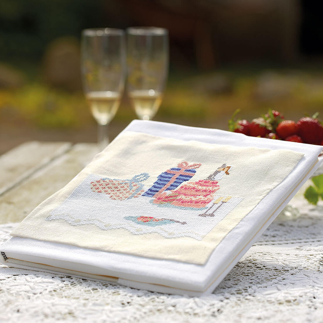 Haandarbejdets Fremme (HF) - Kalender 2015