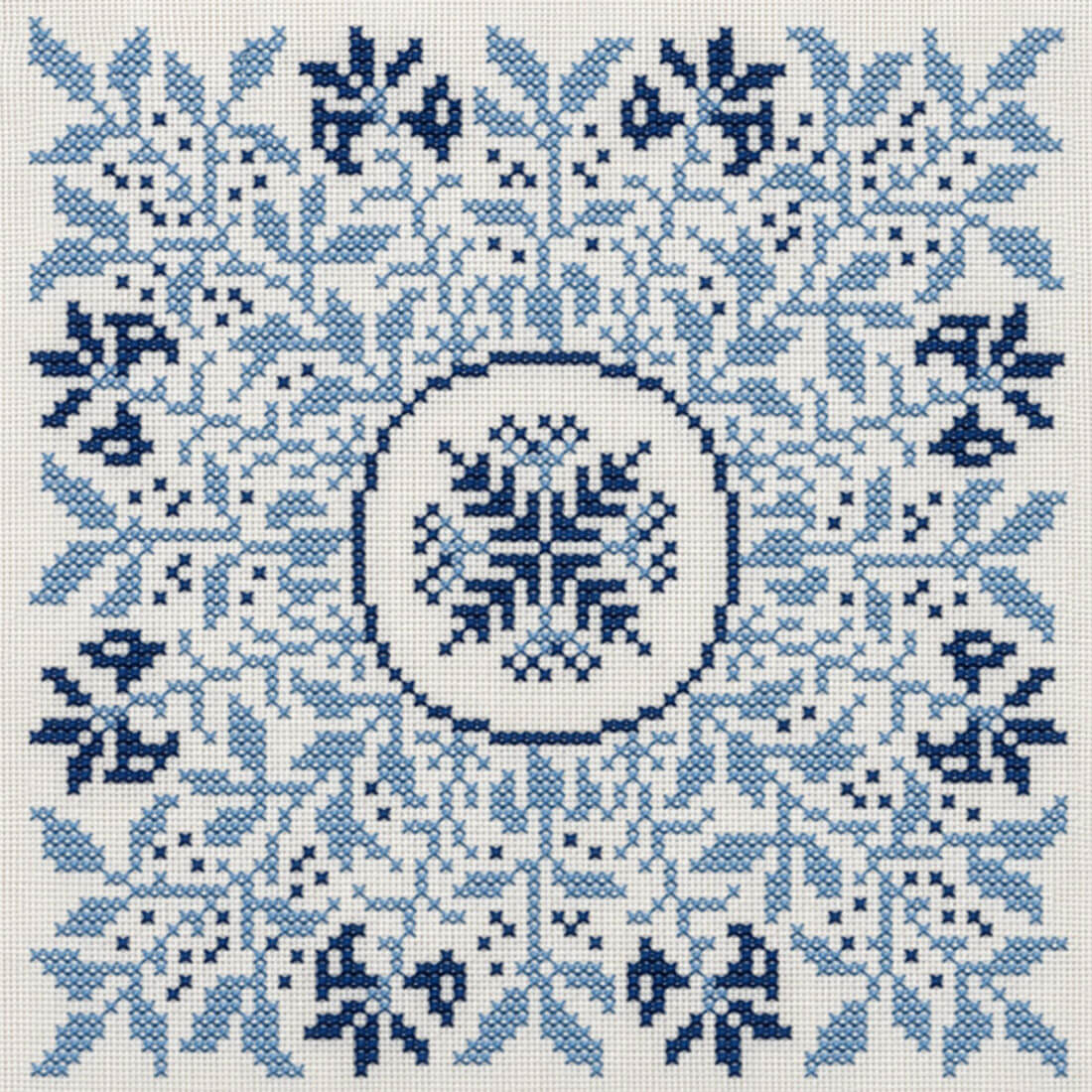 17-3601,08 Blomster og grene - mellemlægsserviet - Gerda Bengtsson (GB)