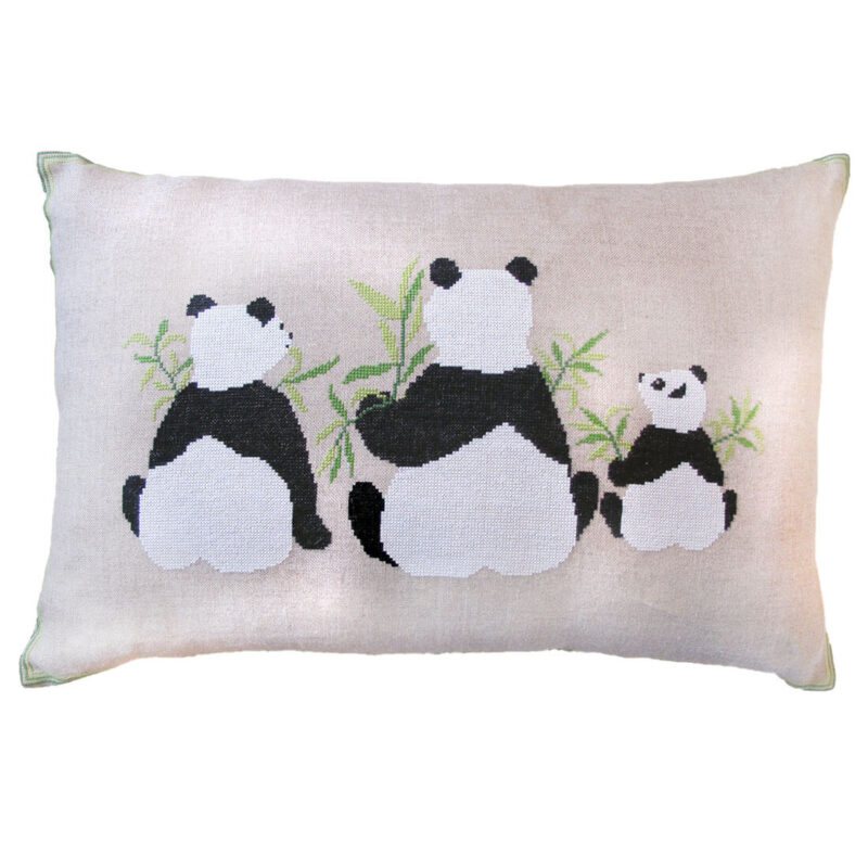 Pandaer - pude - af Marianne Thornberg (MT)