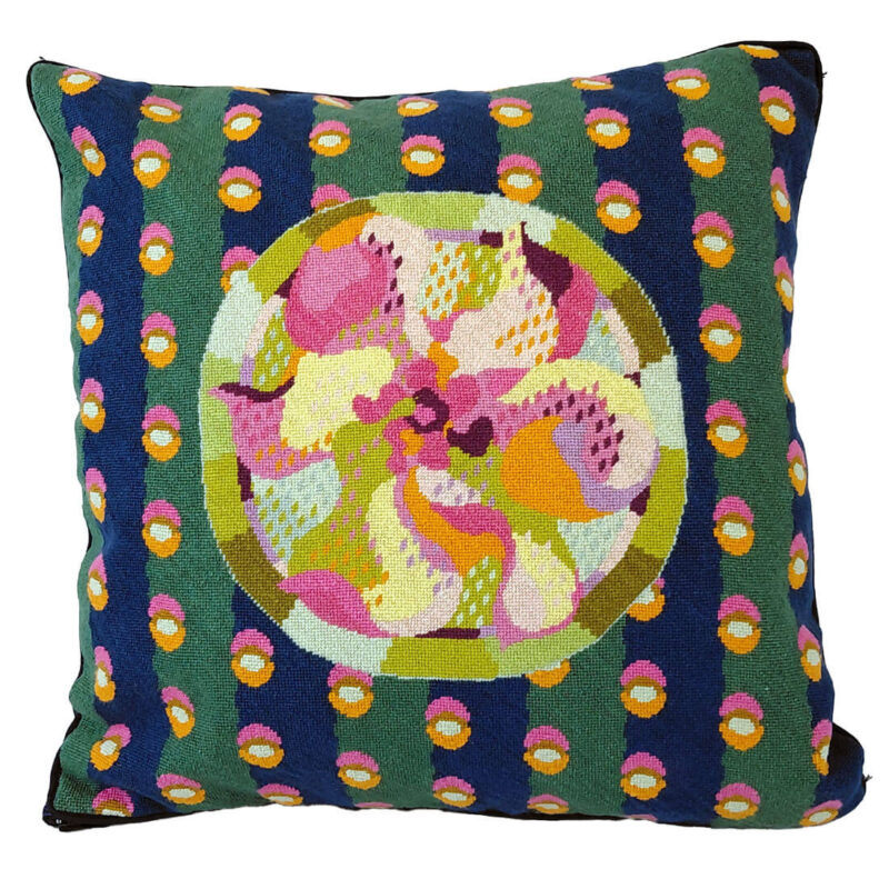 20-6437 Magnolia - pude - H. M. Dronning Margrethe II (HMDM)